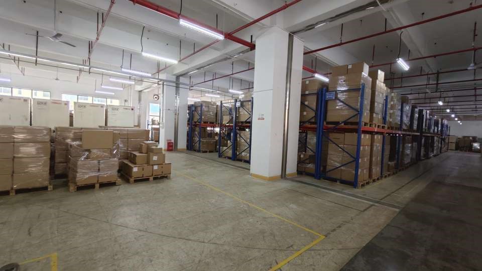 WAREHOUSE1